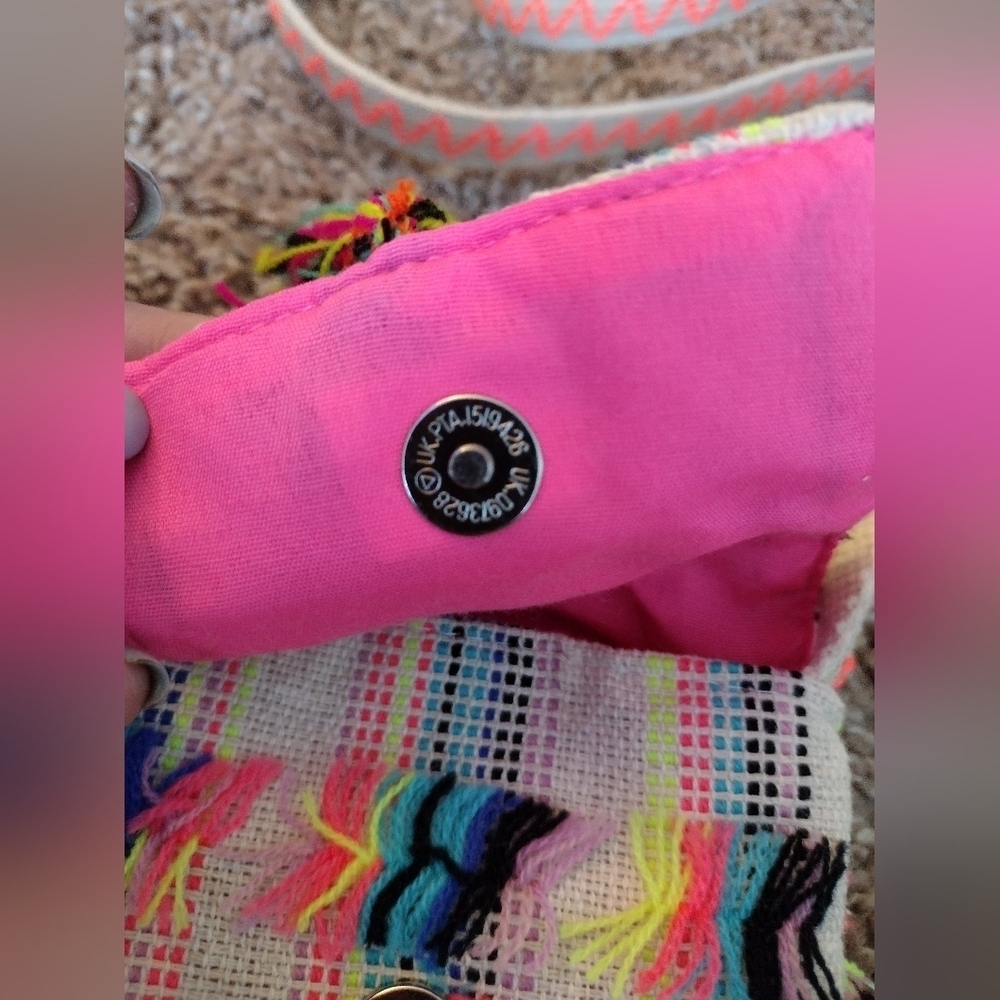 America & Beyond Shaggy Boho Colorful Woven Mini Shoulder Bag - Picture 11 of 13